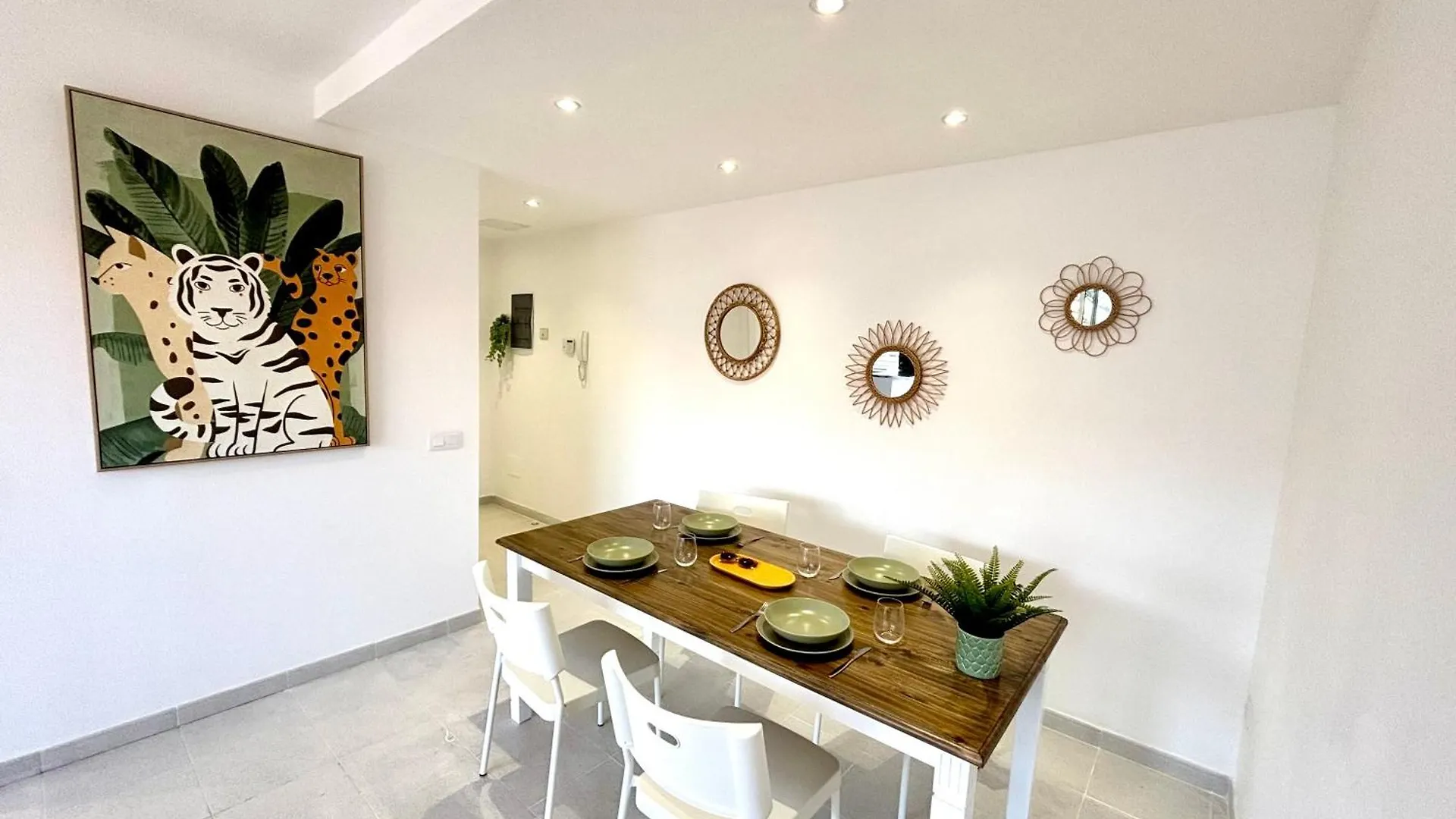 Sunny Terraced Flat In Corralejo Center Daire İspanya