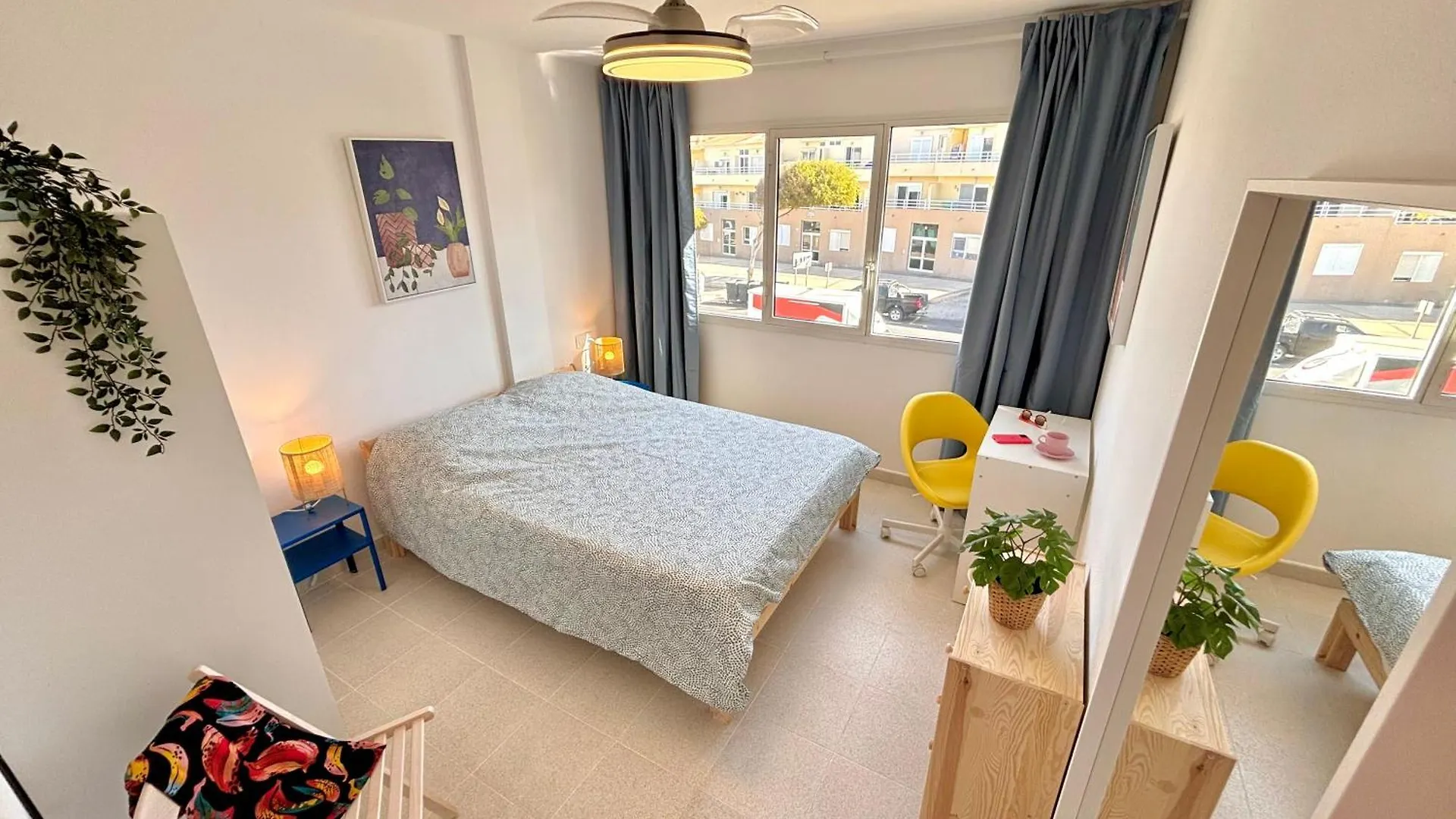 Sunny Terraced Flat In Corralejo Center Daire